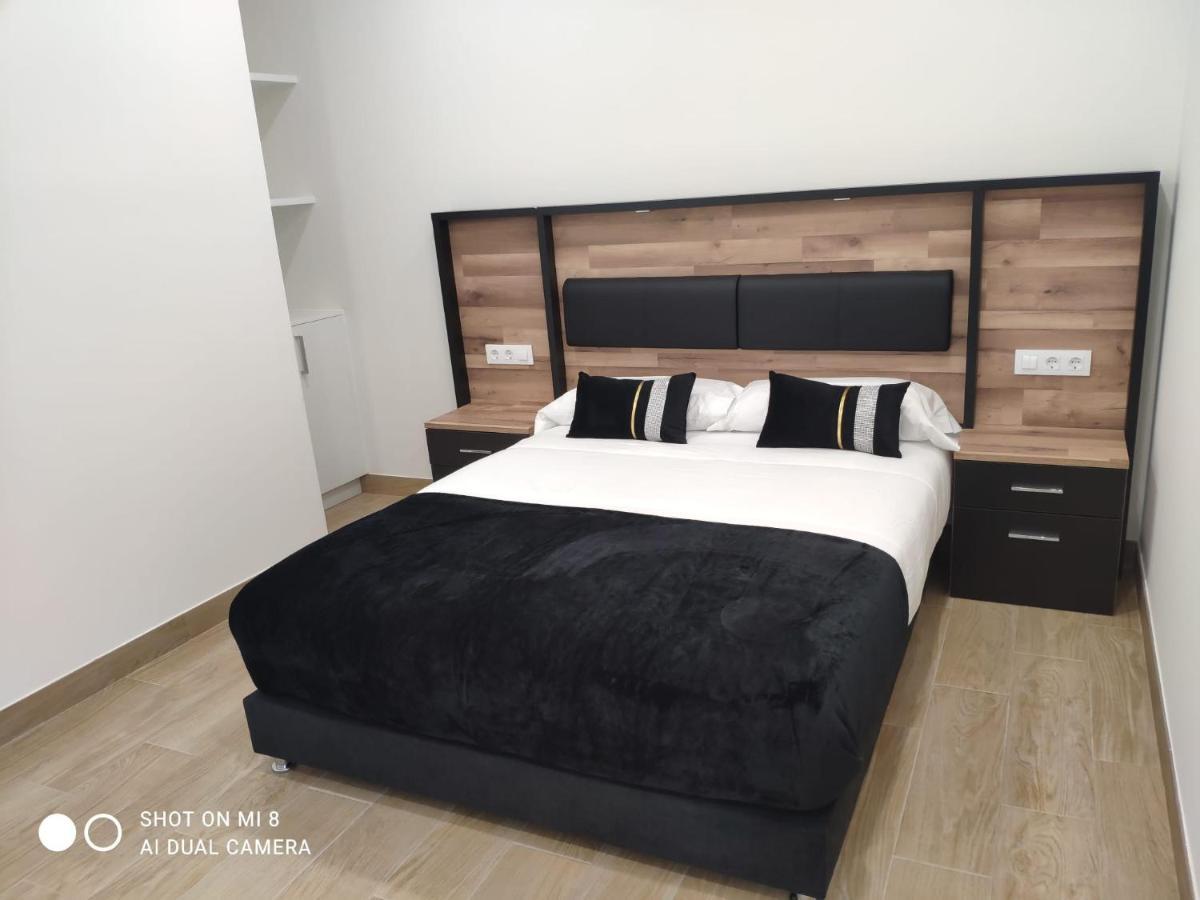 Apartamentos Silgar Plaza Санксенсо Екстериор снимка