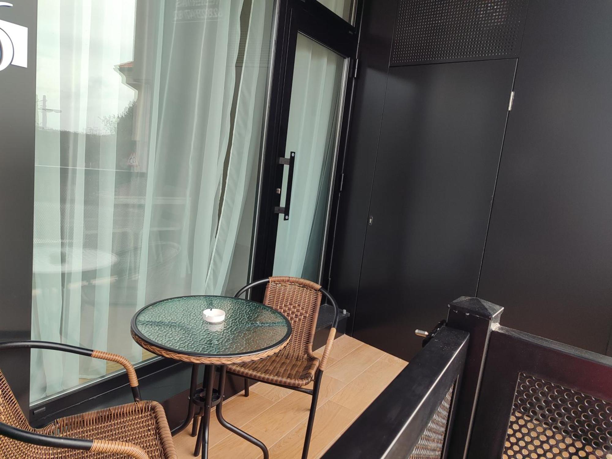Apartamentos Silgar Plaza Санксенсо Екстериор снимка