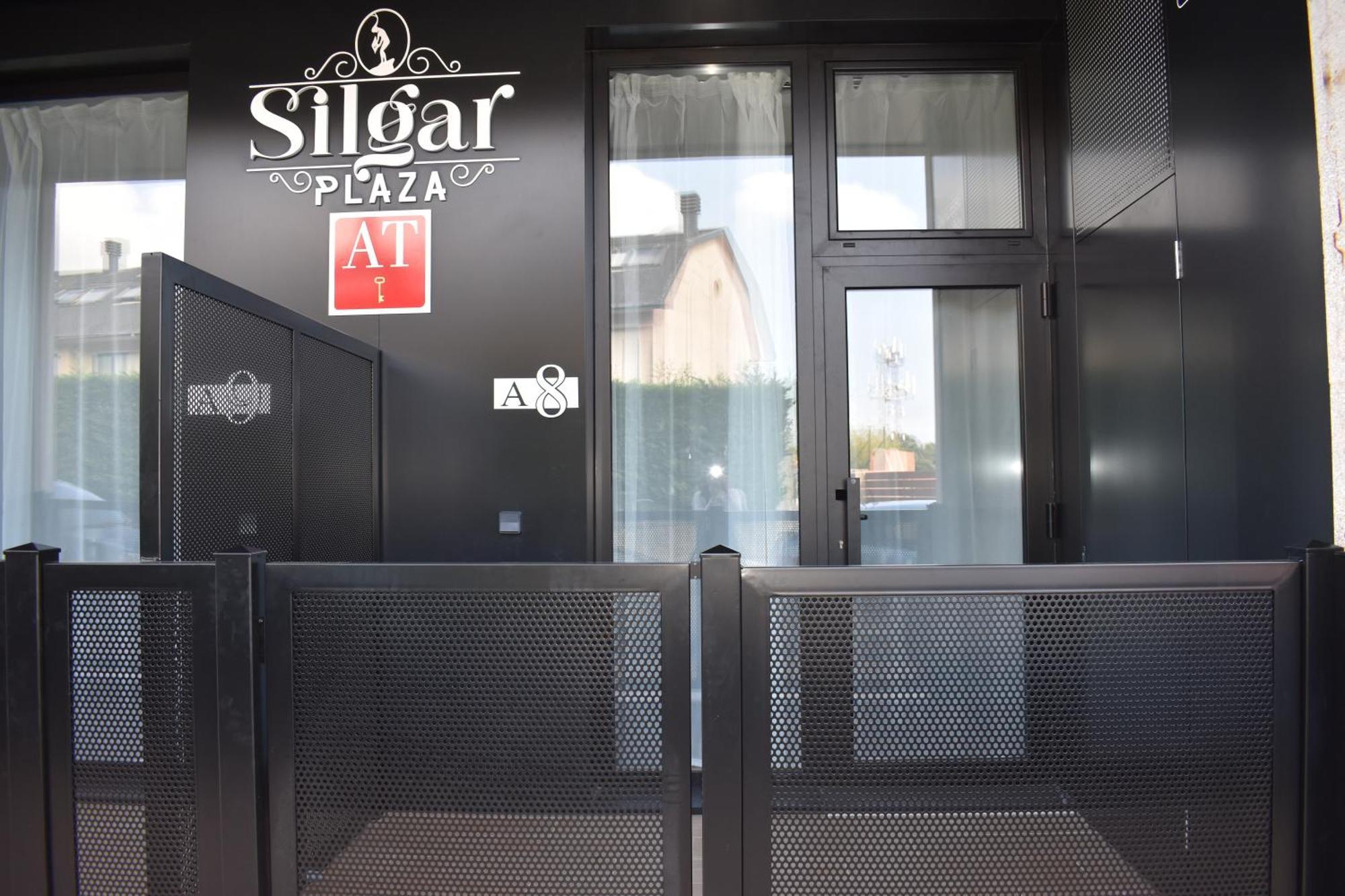 Apartamentos Silgar Plaza Санксенсо Екстериор снимка