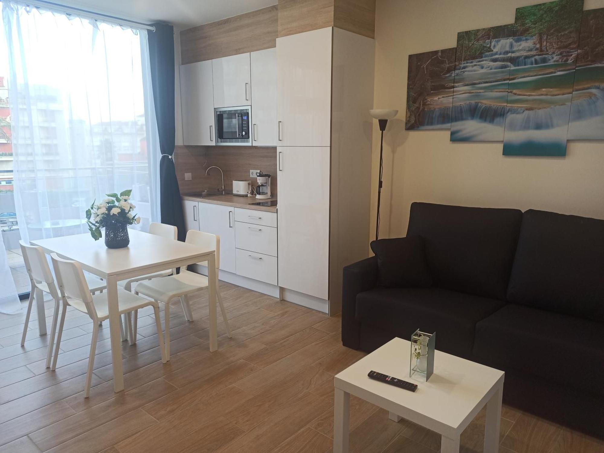 Apartamentos Silgar Plaza Санксенсо Екстериор снимка