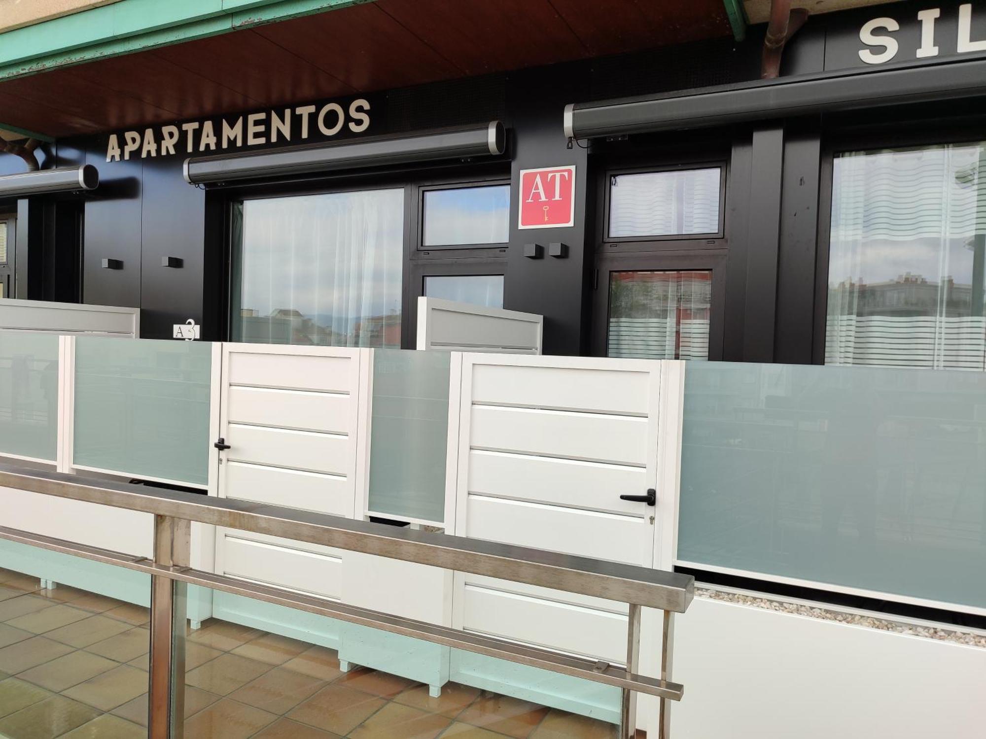 Apartamentos Silgar Plaza Санксенсо Екстериор снимка
